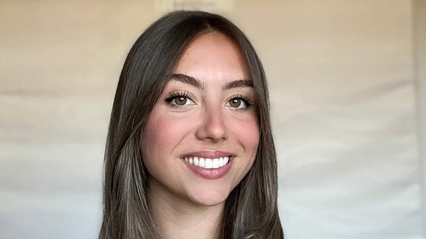 Headshot of Erin.